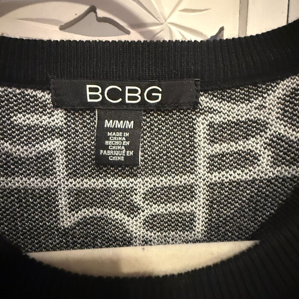 BCBG Black and White Logo Knit Midi Dress NWT Woman size Medium - Picture 3 of 7